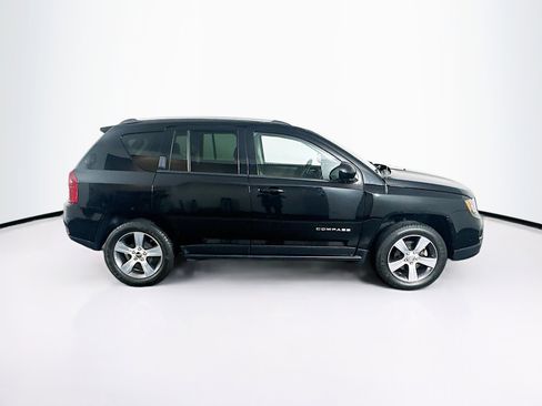 Used 2017 Jeep Compass High Altitude image 10