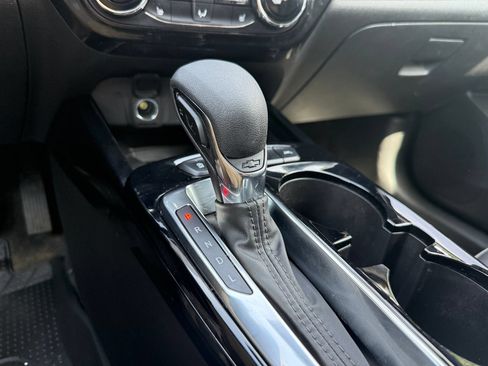 Used 2024 Chevrolet Trax ACTIV w/ Sunroof Package FWD image 26