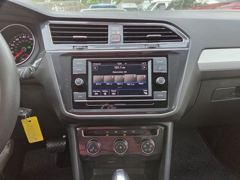 Used 2019 Volkswagen Tiguan S w/ Driver Assistance Package AWD/4WD image 13