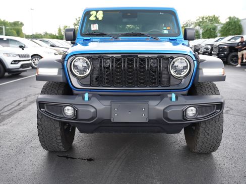 Used 2024 Jeep Wrangler Unlimited AWD/4WD image 10