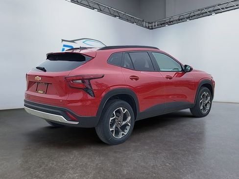 New 2026 Chevrolet Trax LT w/ Driver Confidence Package image 3