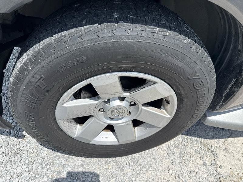 Used 2005 Nissan Armada LE w/ (U01) Technology Pkg (LE) RWD image 7