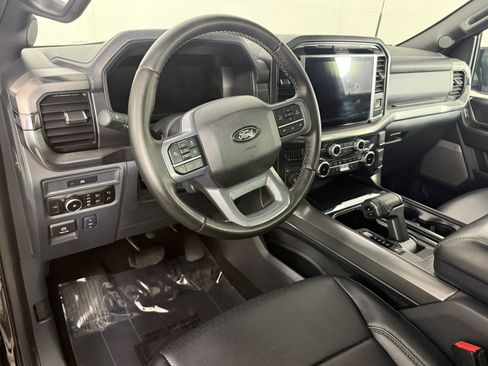 Used 2025 Ford F150 Lariat AWD/4WD image 17
