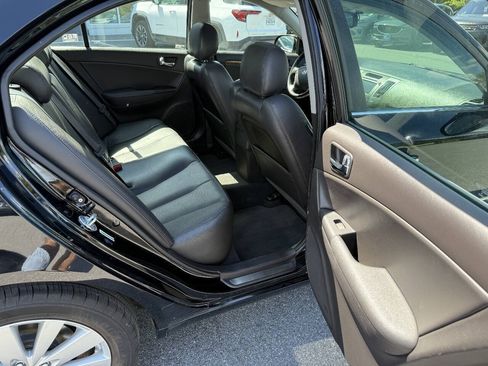 Used 2009 Hyundai Sonata Limited FWD image 11