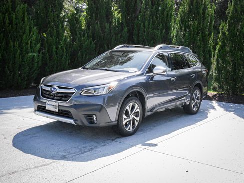 Used 2021 Subaru Outback Touring XT AWD/4WD image 5