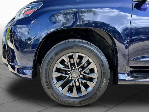 Used 2021 Lexus GX 460 Premium w/ Premium Package AWD/4WD image 10
