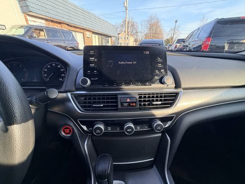 Used 2018 Honda Accord LX image 5