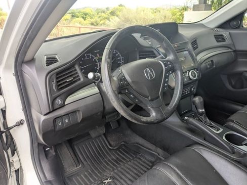 Used 2019 Acura ILX FWD image 10
