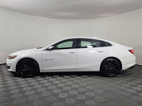 Used 2023 Chevrolet Malibu LT image 4