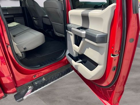 Used 2019 Ford F150 XLT w/ Equipment Group 302A Luxury AWD/4WD image 18