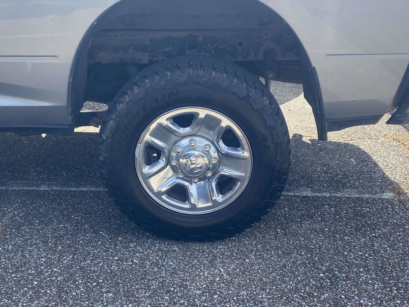 Used 2019 RAM 2500 Tradesman AWD/4WD image 5