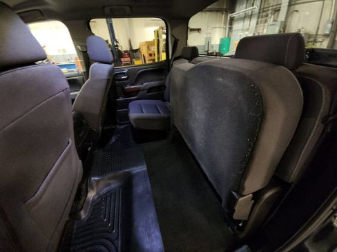 Used 2018 GMC Sierra 1500 SLE w/ Suspension Package, Off-Road AWD/4WD image 37