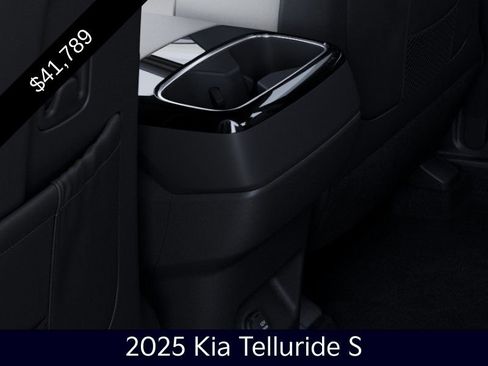 Certified 2025 Kia Telluride S image 26