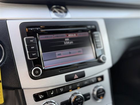 Used 2013 Volkswagen CC Sport image 25