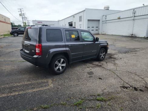 Used 2016 Jeep Patriot High Altitude FWD image 12