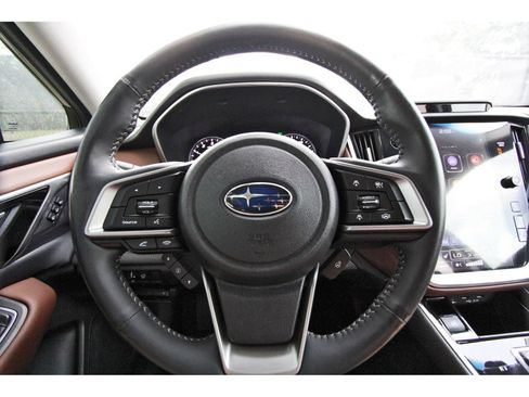 Used 2021 Subaru Outback Touring w/ Popular Package #2 AWD/4WD image 13