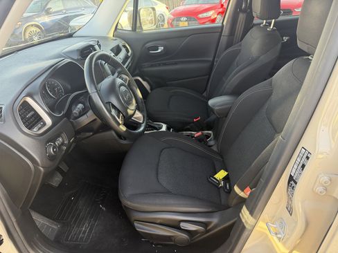 Used 2016 Jeep Renegade 75th Anniversary image 16
