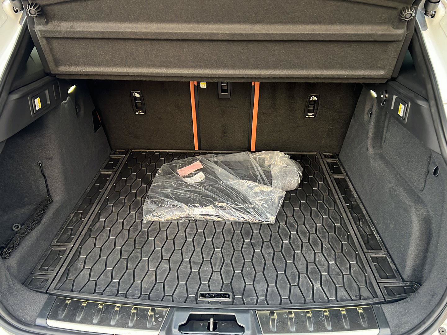Certified 2026 Jaguar F-PACE R-Dynamic S AWD/4WD image 31