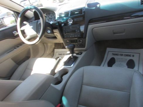 Used 2006 Ford Fusion SEL FWD image 38