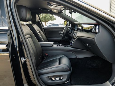 Used 2022 Rolls-Royce Ghost image 42