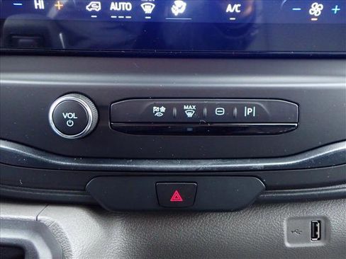 New 2026 Ford Transit 250 148 Medium Roof Extended AWD image 18