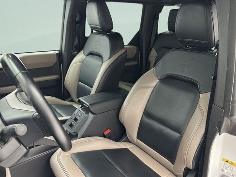 Used 2023 Ford Bronco Wildtrak AWD/4WD image 14