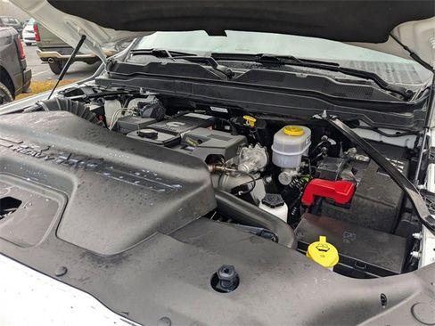 Used 2024 RAM 3500 Limited image 35