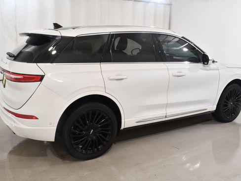 Used 2022 Lincoln Corsair Reserve w/ Equipment Group 201A AWD/4WD image 11