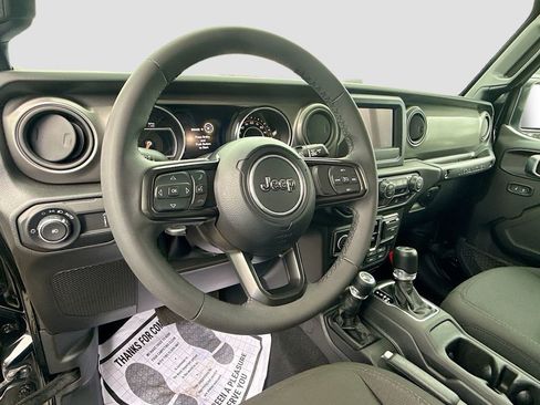 Used 2023 Jeep Wrangler Unlimited Sport AWD/4WD image 12