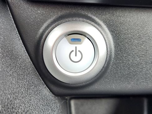 Certified 2025 Nissan Leaf S FWD image 17