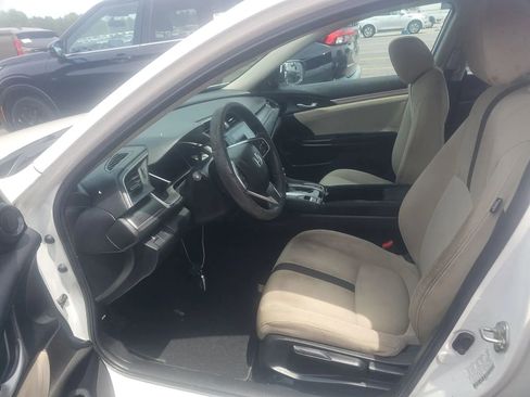 Used 2018 Honda Civic EX image 5