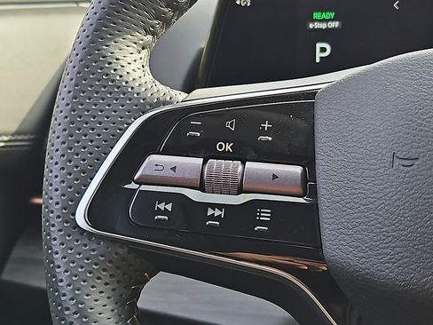 Certified 2023 Nissan Ariya AWD image 20