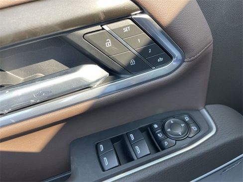 New 2025 GMC Sierra 2500 Denali w/ Denali Reserve Package image 13