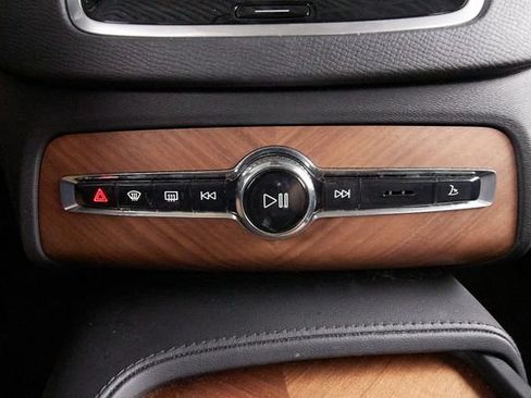 Certified 2023 Volvo XC90 B6 Plus w/ Protection Package Premier AWD/4WD image 12