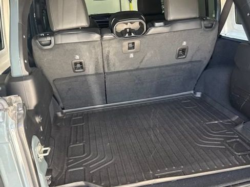 Used 2024 Jeep Wrangler Unlimited Sahara AWD/4WD image 4