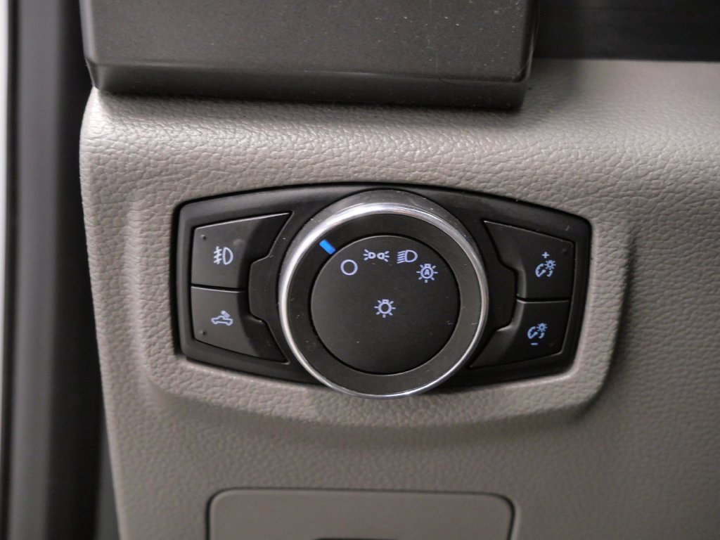Used 2015 Ford F150 XLT w/ Equipment Group 301A Mid AWD/4WD image 18
