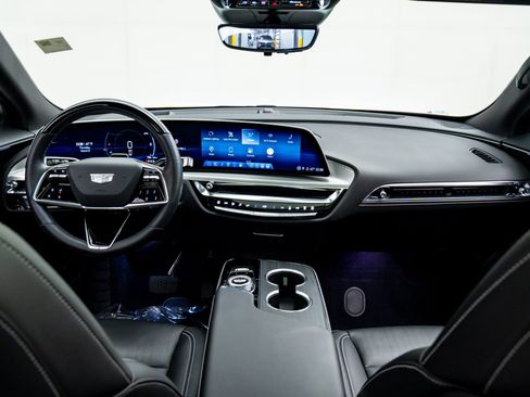 Certified 2025 Cadillac Lyriq Luxury w/ LPO, Floor Liner Package image 12