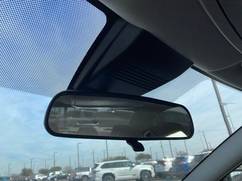 Used 2025 Nissan Altima 2.5 SV image 28