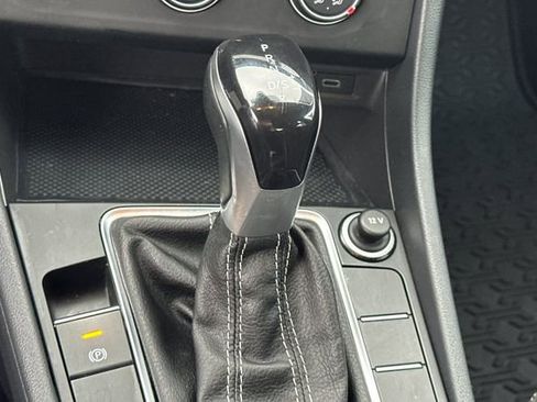 Used 2023 Volkswagen Jetta Sport image 22