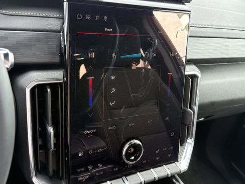 New 2026 GMC Acadia Elevation image 21