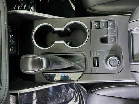 Used 2025 Toyota Highlander XSE image 22
