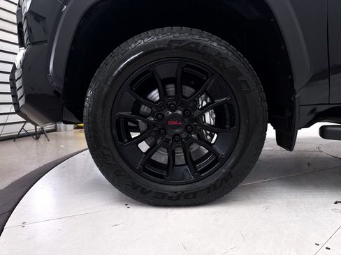 Used 2024 Toyota Tundra Limited w/ TRD Off-Road Package AWD/4WD image 17