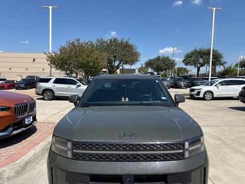 Used 2025 Hyundai Santa Fe Calligraphy AWD/4WD image 3