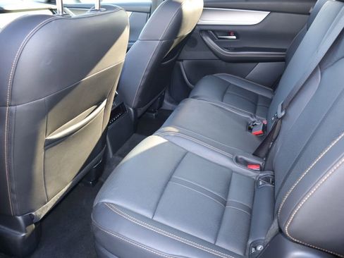 Used 2025 MAZDA CX-90 3.3 Turbo w/ Premium Sport Pkg image 18