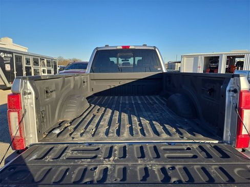 Used 2021 Ford F450 Lariat w/ Lariat Ultimate Package image 9