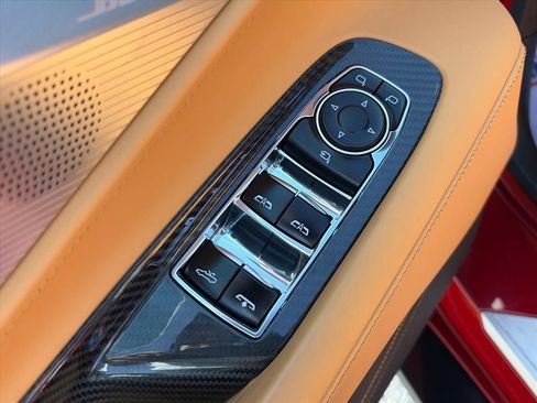 Used 2022 Chevrolet Corvette Stingray Premium Conv w/ Z51 Performance Package RWD image 26