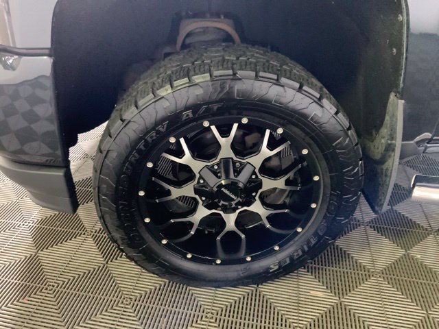 Used 2018 Chevrolet Silverado 1500 LT w/ All Star Edition AWD/4WD image 29