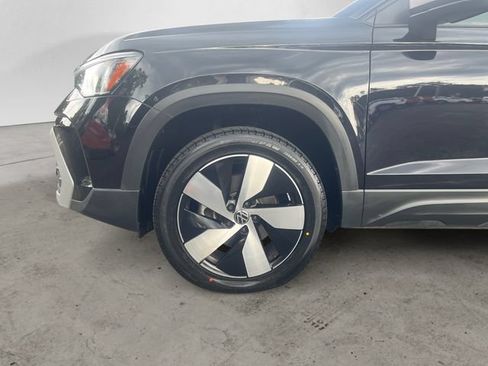 Used 2025 Volkswagen Taos S AWD/4WD image 14