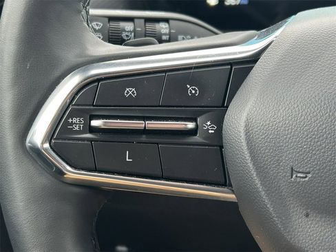 Used 2025 Chevrolet Equinox LT image 31