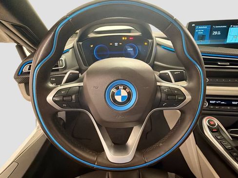 Used 2019 BMW i8 Roadster AWD/4WD image 12